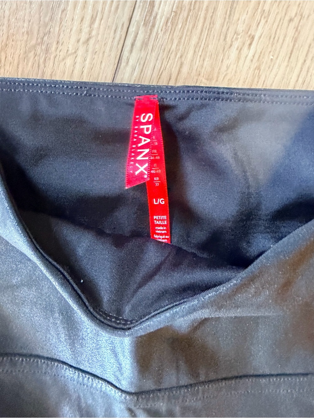 SPANX Faux Leather Leggings High Rise Black L/Petite - Picture 4 of 8